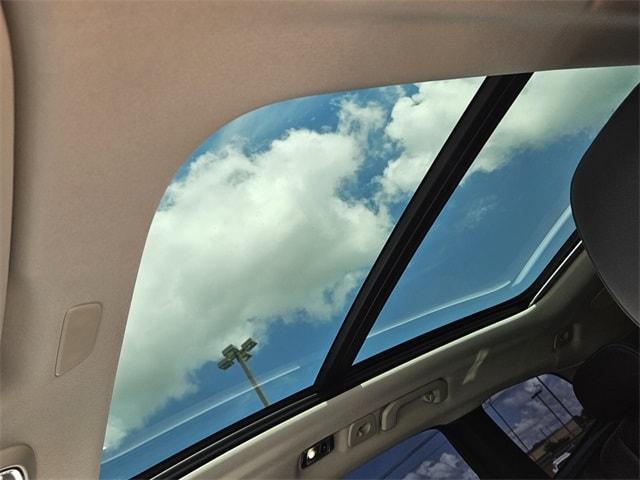 used 2020 Volvo XC60 car, priced at $26,275