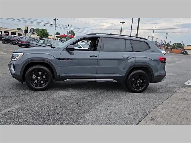 new 2024 Volkswagen Atlas car, priced at $54,751