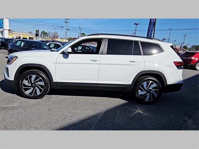 new 2025 Volkswagen Atlas car, priced at $43,421