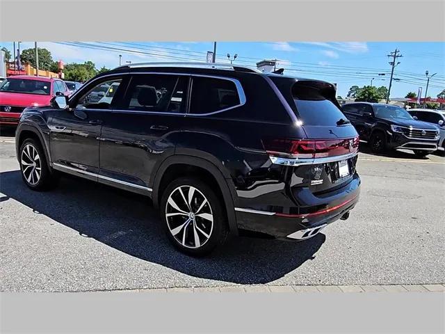 new 2024 Volkswagen Atlas car, priced at $55,571