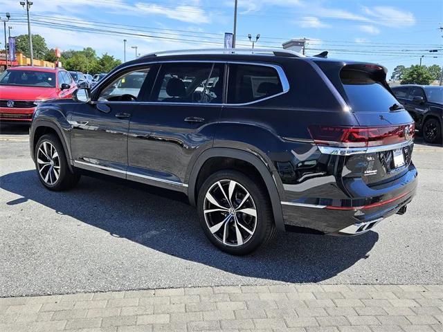 new 2024 Volkswagen Atlas car, priced at $55,571