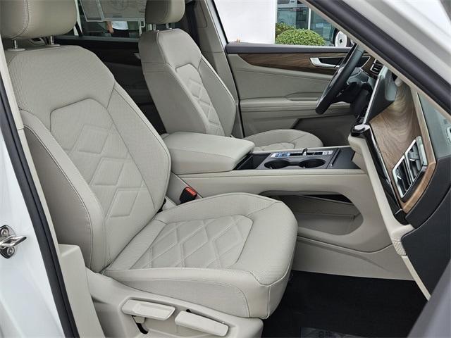 new 2026 Volkswagen Atlas car, priced at $39,357