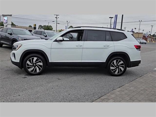 new 2024 Volkswagen Atlas car, priced at $45,091