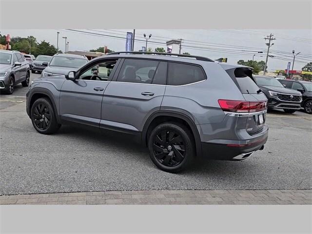 new 2024 Volkswagen Atlas car, priced at $43,096