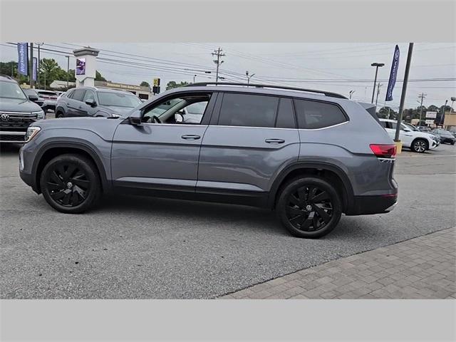 new 2024 Volkswagen Atlas car, priced at $46,596