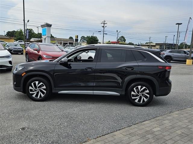 new 2025 Volkswagen Tiguan car