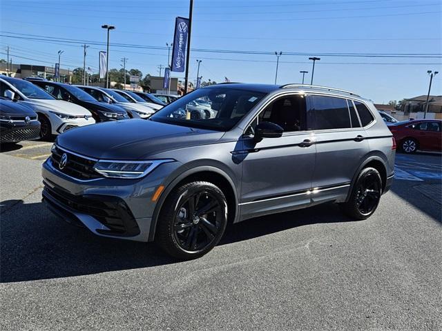 new 2024 Volkswagen Tiguan car, priced at $37,051