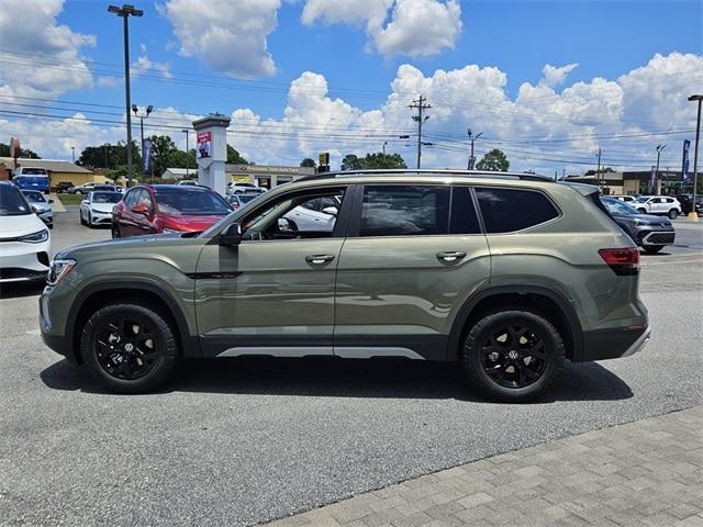 new 2025 Volkswagen Atlas car, priced at $42,536