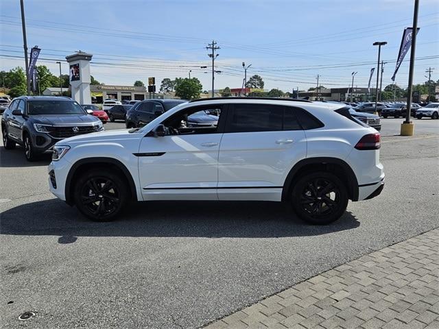 new 2025 Volkswagen Atlas Cross Sport car, priced at $50,976