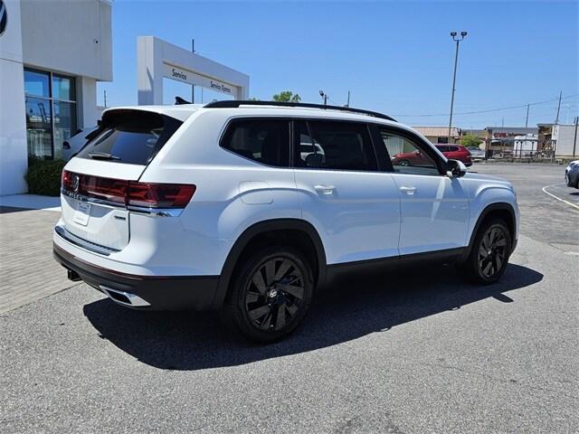 new 2025 Volkswagen Atlas car, priced at $46,075