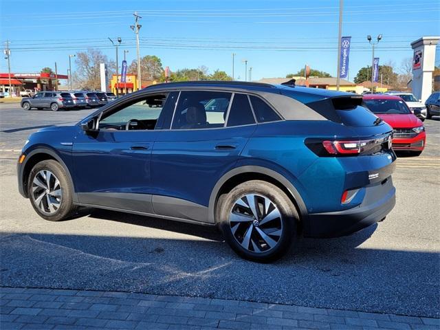 new 2023 Volkswagen ID.4 car, priced at $49,821