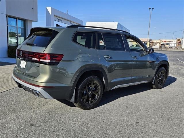 new 2025 Volkswagen Atlas car, priced at $48,001