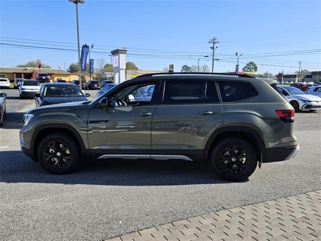new 2025 Volkswagen Atlas car, priced at $48,001