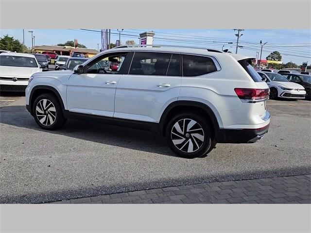 new 2024 Volkswagen Atlas car, priced at $48,679