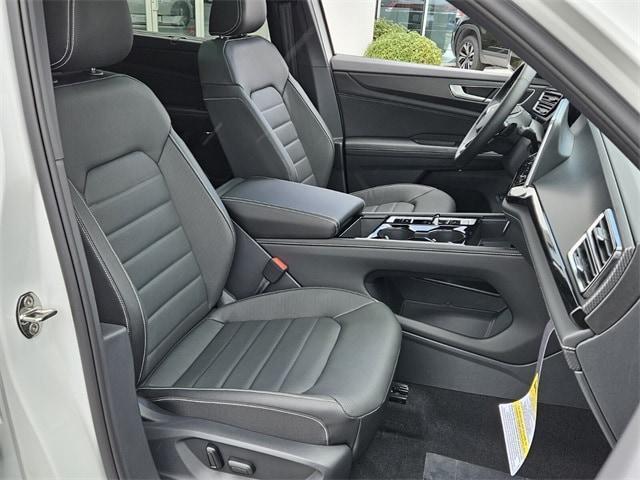 new 2025 Volkswagen Atlas Cross Sport car, priced at $49,111