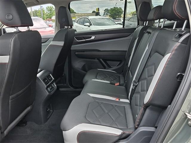 new 2025 Volkswagen Atlas car
