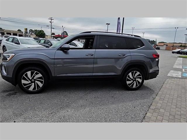 new 2024 Volkswagen Atlas car, priced at $45,476