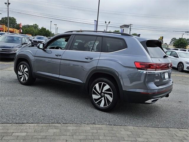 new 2024 Volkswagen Atlas car, priced at $38,476