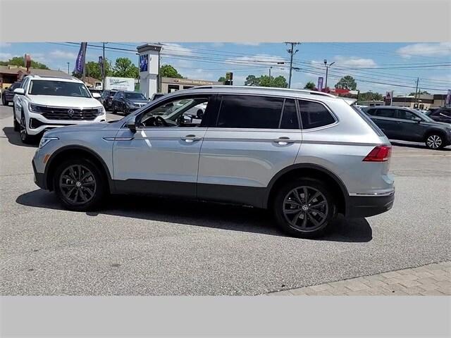 new 2024 Volkswagen Tiguan car, priced at $31,231