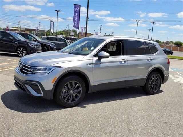 new 2024 Volkswagen Tiguan car, priced at $31,231