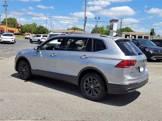 new 2024 Volkswagen Tiguan car, priced at $31,231