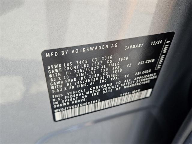 new 2025 Volkswagen ID. Buzz car, priced at $64,290