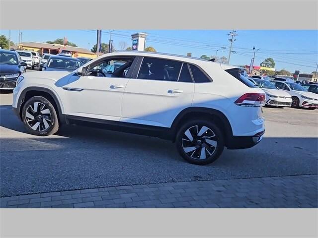 new 2025 Volkswagen Atlas Cross Sport car, priced at $41,920