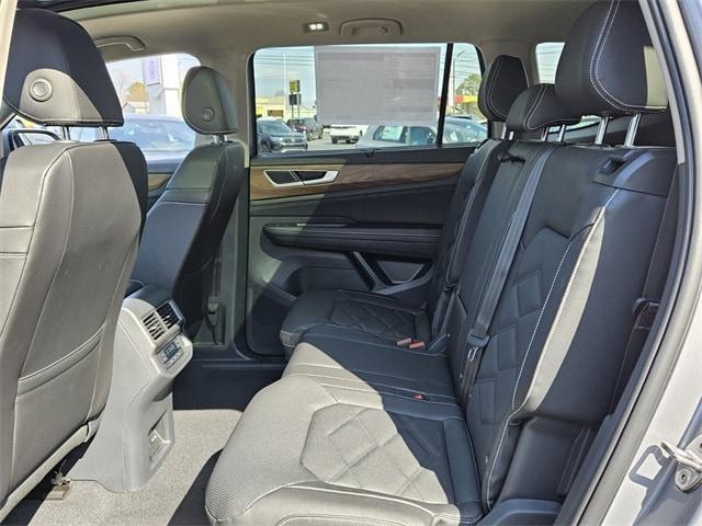 new 2025 Volkswagen Atlas car, priced at $42,930