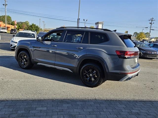 new 2025 Volkswagen Atlas car, priced at $48,566