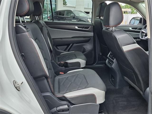 used 2024 Volkswagen Atlas car, priced at $38,997