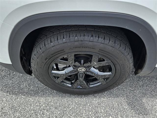 used 2024 Volkswagen Atlas car, priced at $38,997