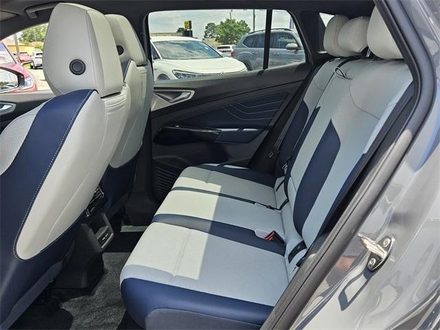 new 2025 Volkswagen ID.4 car, priced at $47,361