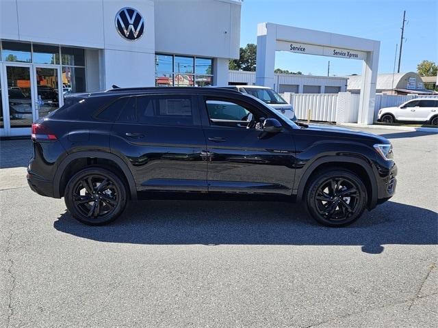 new 2026 Volkswagen Atlas Cross Sport car, priced at $50,629