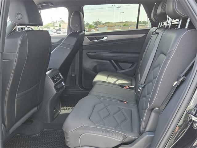 new 2025 Volkswagen Atlas Cross Sport car, priced at $38,111