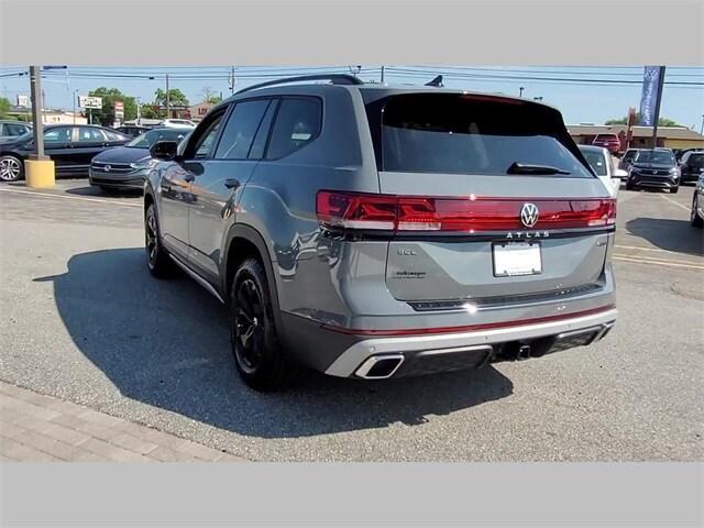 new 2024 Volkswagen Atlas car, priced at $51,251