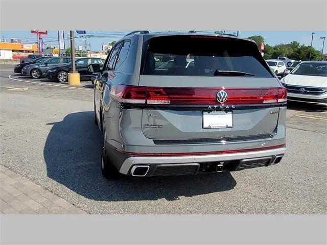 new 2024 Volkswagen Atlas car, priced at $54,751