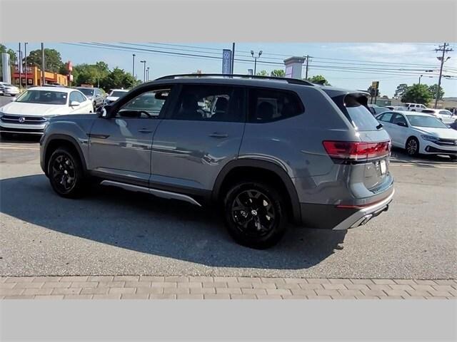 new 2024 Volkswagen Atlas car, priced at $51,251