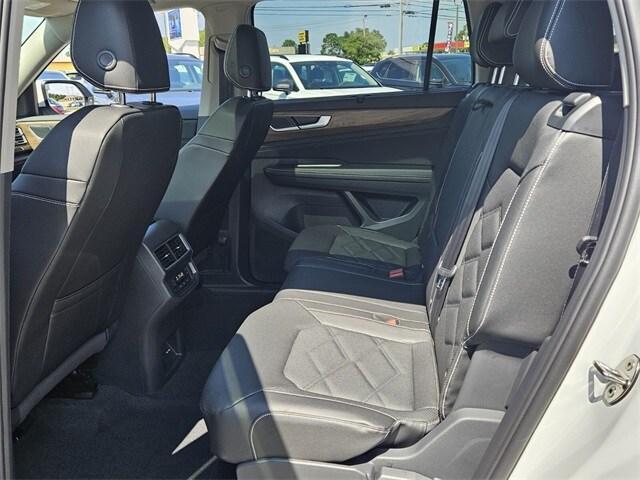 new 2026 Volkswagen Atlas car, priced at $44,803