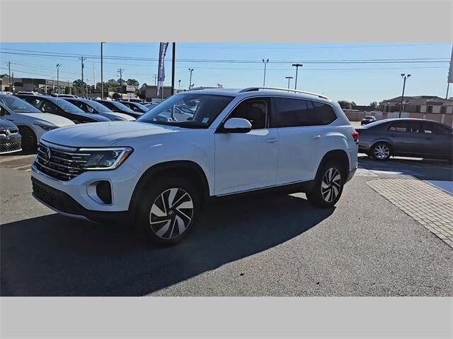 new 2024 Volkswagen Atlas car, priced at $48,736