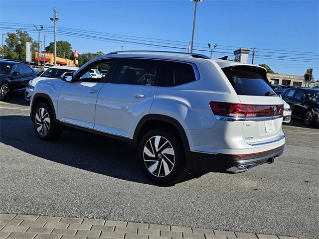 new 2024 Volkswagen Atlas car, priced at $48,736