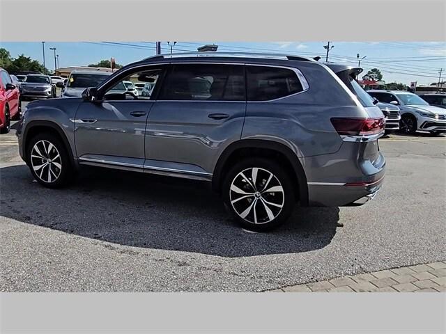 new 2024 Volkswagen Atlas car, priced at $52,414