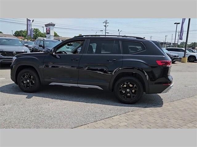 new 2024 Volkswagen Atlas car, priced at $46,051