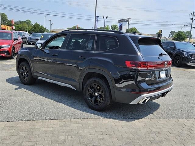 new 2024 Volkswagen Atlas car, priced at $46,051