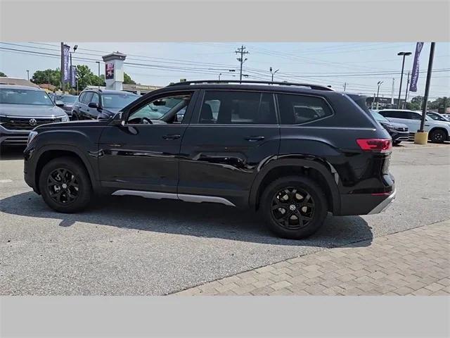 new 2024 Volkswagen Atlas car, priced at $49,551