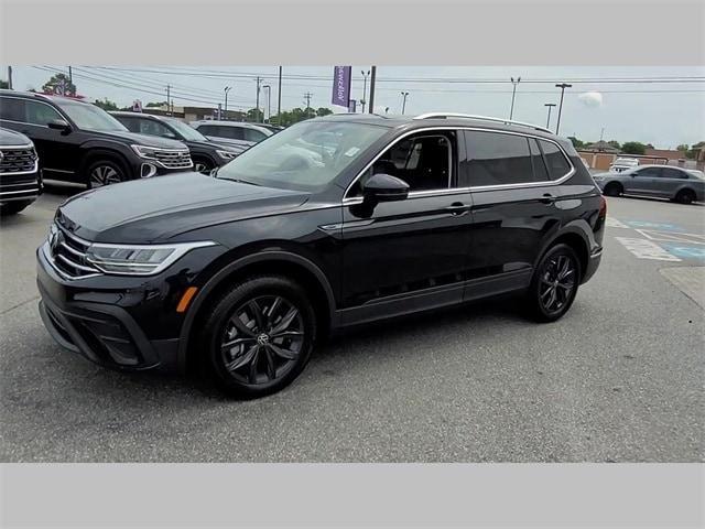 new 2024 Volkswagen Tiguan car, priced at $32,500