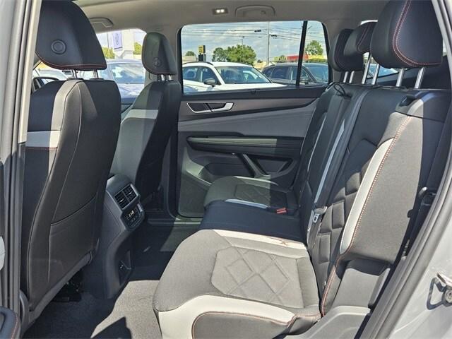new 2026 Volkswagen Atlas car, priced at $48,364