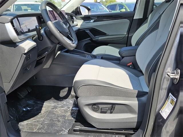 new 2025 Volkswagen Tiguan car