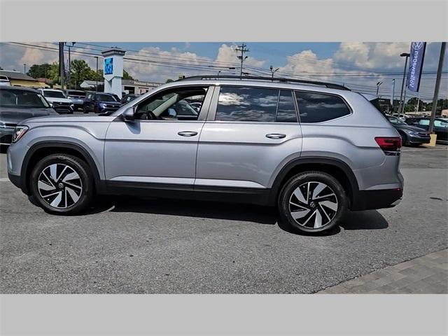 new 2024 Volkswagen Atlas car, priced at $47,325