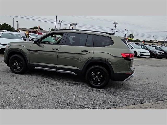 new 2025 Volkswagen Atlas car, priced at $49,416