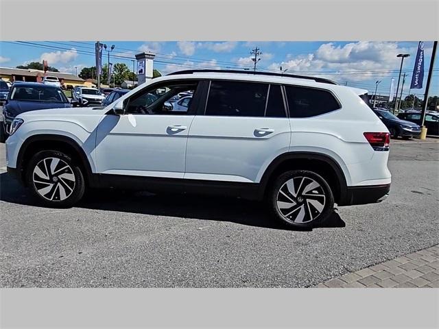 new 2024 Volkswagen Atlas car, priced at $44,801